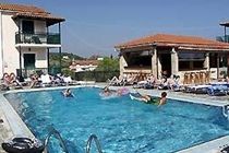 Krinas Aparthotel 扎金索斯 外观 照片
